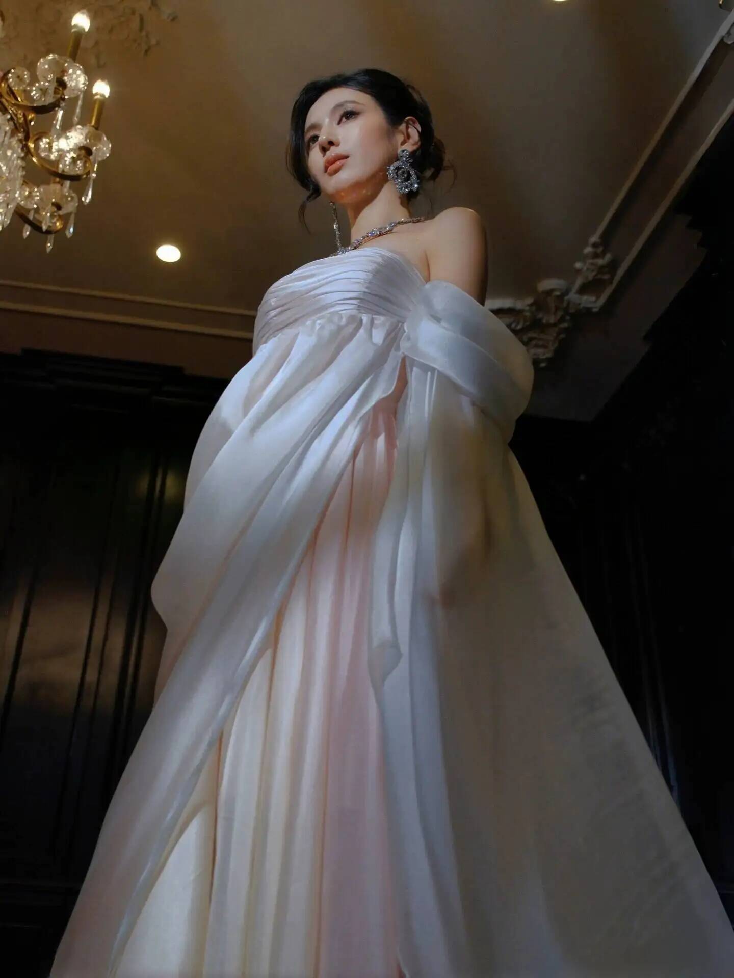 Вечернее платье без бретелек и – обзор и цена Evening Gown